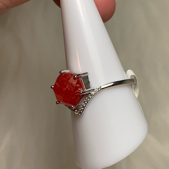 Genuine Red Quartz size 10 ring bomb party ring rhodium plated band - Picture 3 of 6